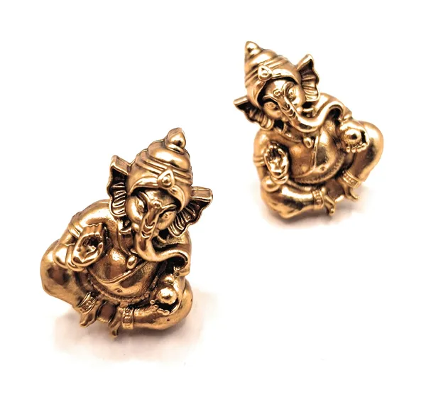 Gold_Alloy_And_Gold_Plated_Premium_Stud_Earrings_For_Women