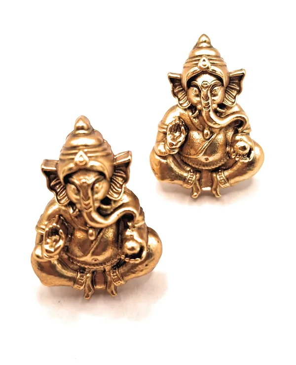 Gold_Alloy_And_Gold_Plated_Premium_Stud_Earrings_For_Women