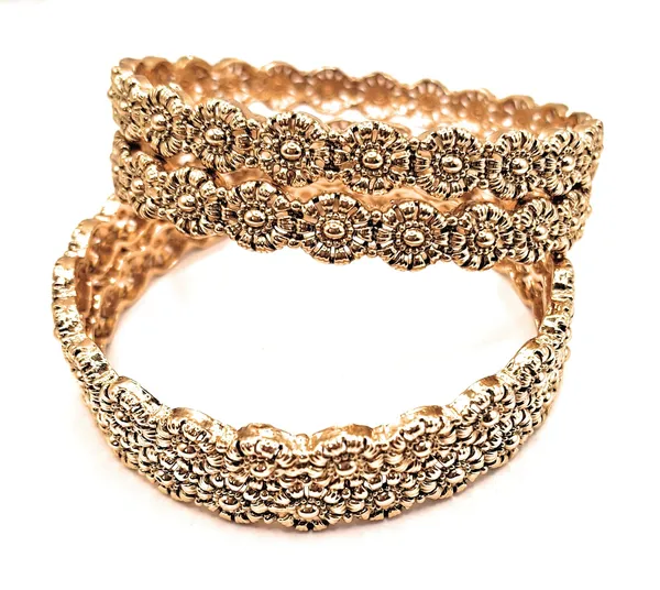 Gold_Polished_Alloy_And_Gold_Plated_Premium_Bangles_For_Women
