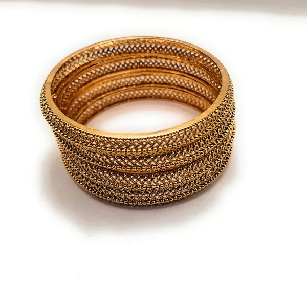 Gold_Polished_Alloy_And_Gold_Plated_Premium_Bangles_For_Women