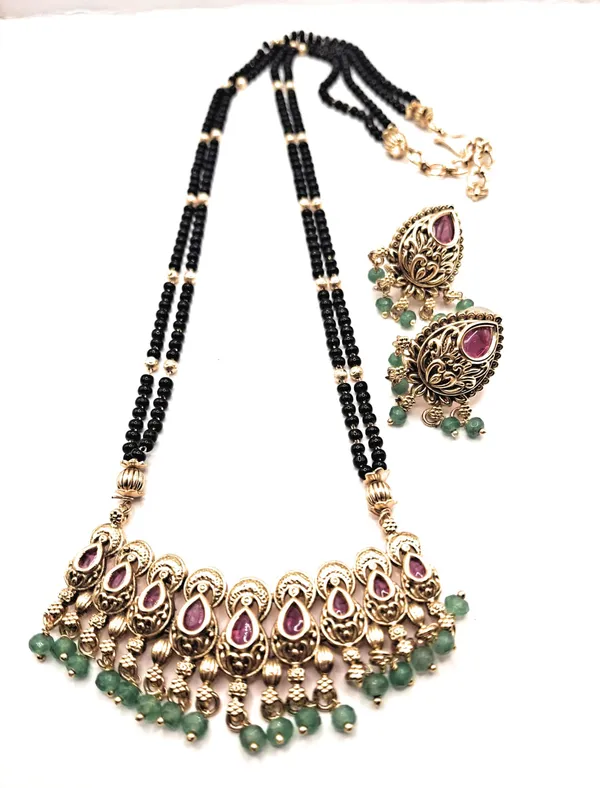 Red_And_Green_Alloy_And_Gold_Plated_And_Kundan_And_Artificial_Stones_And_Black_Beads_Premium_Mangalsutra_For_Women