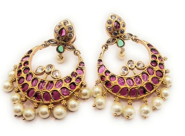 Gold_Polished_Alloy_And_Gold_Plated_Premium_Chandbali_Earrings_For_Women