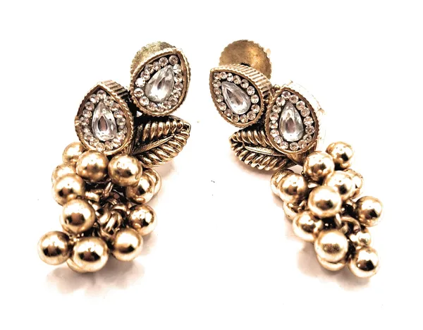 Gold_And_White_Alloy_And_Gold_Plated_Premium_Drop_Earrings_For_Women