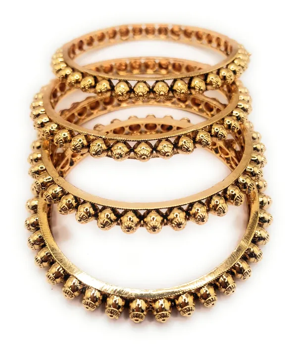 Gold_Polished_Alloy_And_Gold_Plated_Premium_Bangles_For_Women