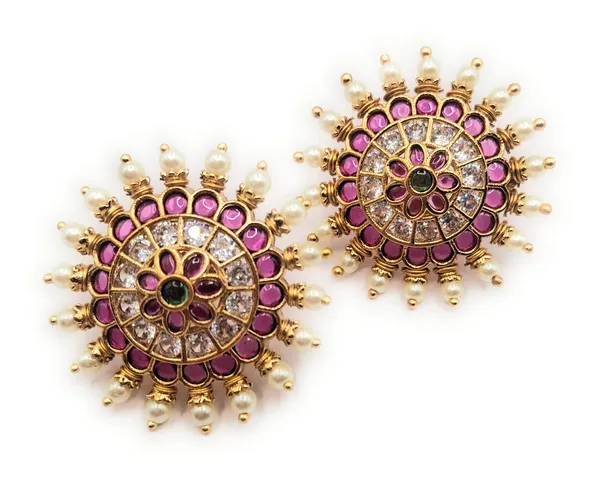 Gold_Alloy_And_Gold_Plated_Premium_Stud_Earrings_For_Women
