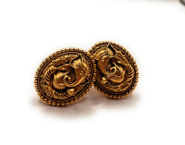 Gold_Alloy_And_Gold_Plated_Premium_Stud_Earrings_For_Women