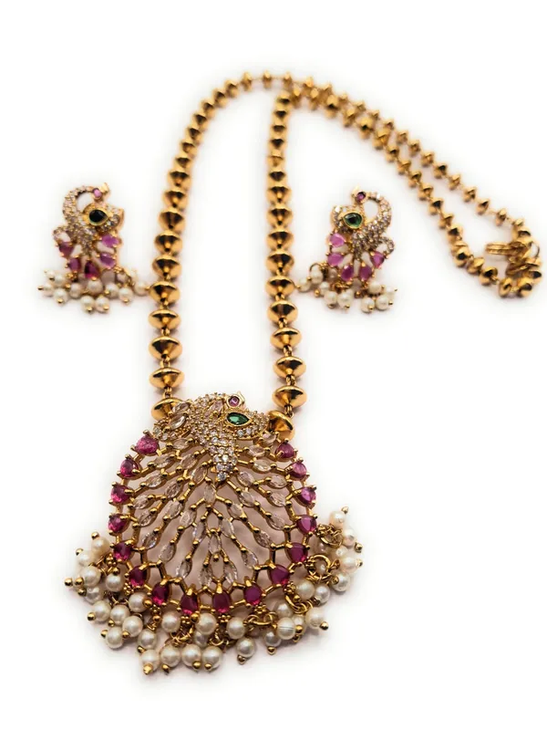 White_And_Red_And_Green_And_Pearl_Alloy_And_Gold_Plated_And_Artificial_Stones_Premium_Pendant_Set_For_Women