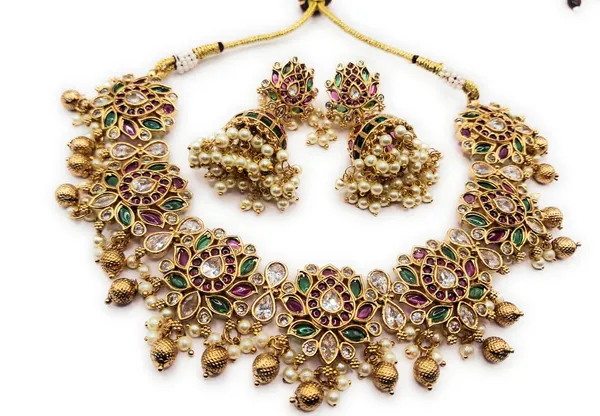 Red_And_Green_And_White_Alloy_And_Gold_Plated_Premium_Jewellery_Set_For_Women