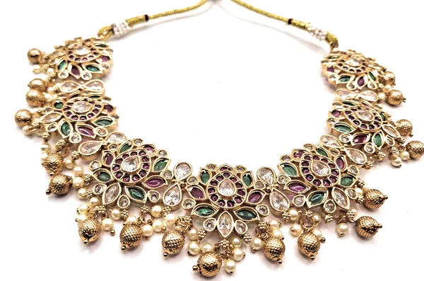 Red_And_Green_And_White_Alloy_And_Gold_Plated_Premium_Jewellery_Set_For_Women