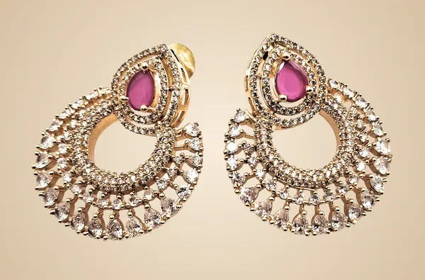 Red_Alloy_And_Gold_Plated_Premium_Chandbali_Earrings_For_Women