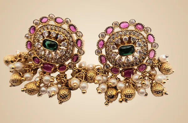 Gold_And_Pearl_Alloy_And_Gold_Plated_And_Artificial_Stones_Premium_Stud_Earrings_For_Women
