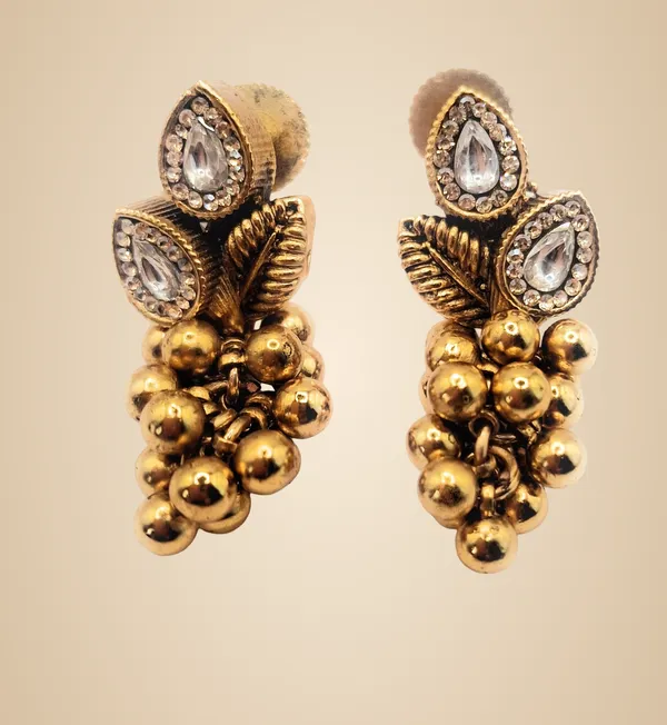 Gold_And_White_Alloy_And_Gold_Plated_Premium_Drop_Earrings_For_Women