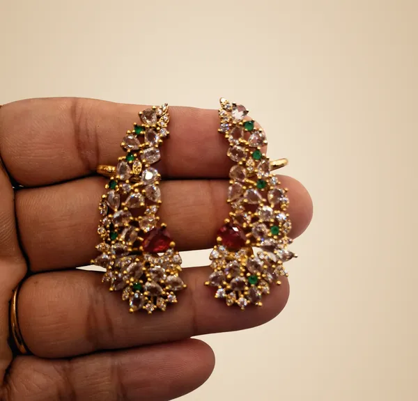 White_And_Red_And_Green_Alloy_Premium_Ear_Cuff_For_Women