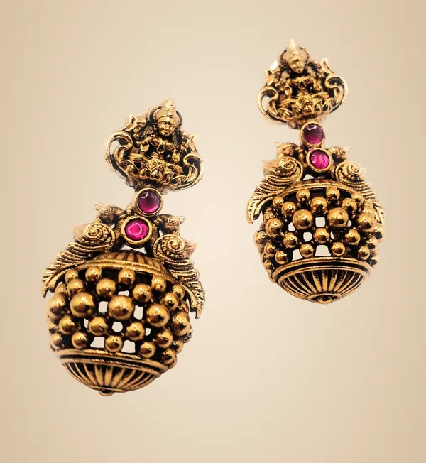 Gold_Alloy_And_Gold_Plated_Premium_Drop_Earrings_For_Women