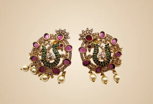 Gold_Polished_Alloy_And_Gold_Plated_Premium_Stud_Earrings_For_Women