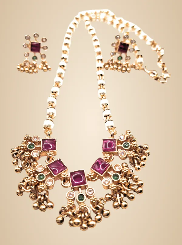 Pearl_And_Red_Alloy_And_Gold_Plated_Premium_Jewellery_Set_For_Women