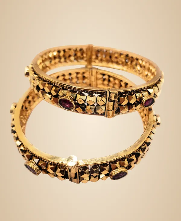 Gold_Polished_Alloy_And_Gold_Plated_And_Artificial_Stones_Premium_Bangles_For_Women