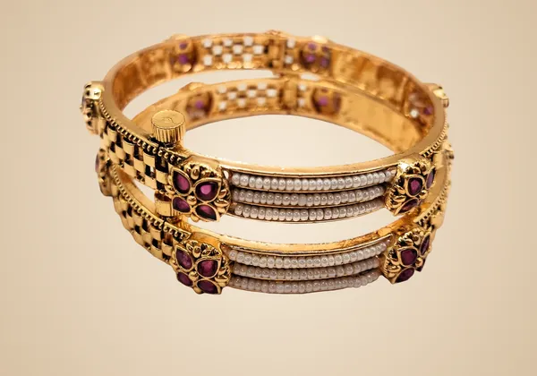 Gold_Polished_Alloy_And_Gold_Plated_And_Pearl_Premium_Bangles_For_Women