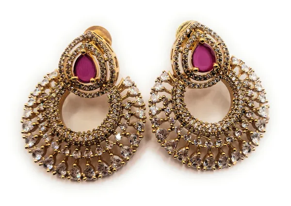 Red_Alloy_And_Gold_Plated_Premium_Chandbali_Earrings_For_Women