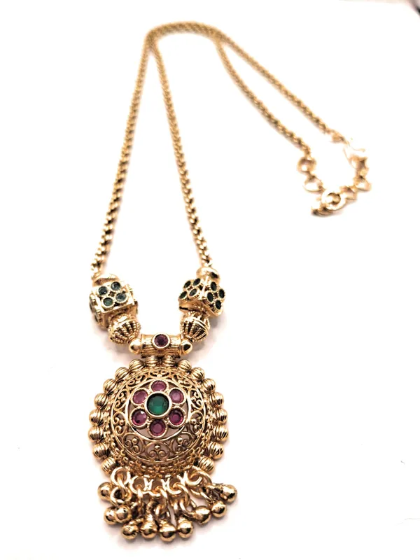 Gold_Alloy_And_Gold_Plated_And_Artificial_Stones_Premium_Pendant_Set_For_Women