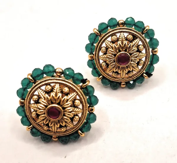 Green_And_Gold_And_Dark_Pink_Alloy_And_Gold_Plated_Premium_Stud_Earrings_For_Women
