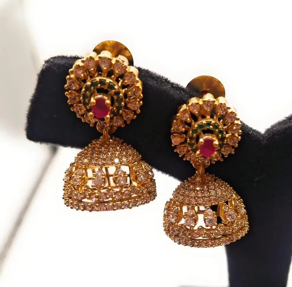 White_Alloy_And_Gold_Plated_And_American_Diamond_Premium_Stud_Earrings_For_Women