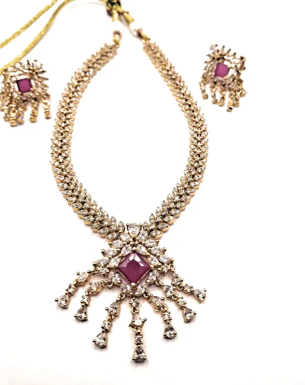 Red_And_Green_And_White_Alloy_And_Gold_Plated_And_Artificial_Stones_Premium_Jewellery_Set_For_Women