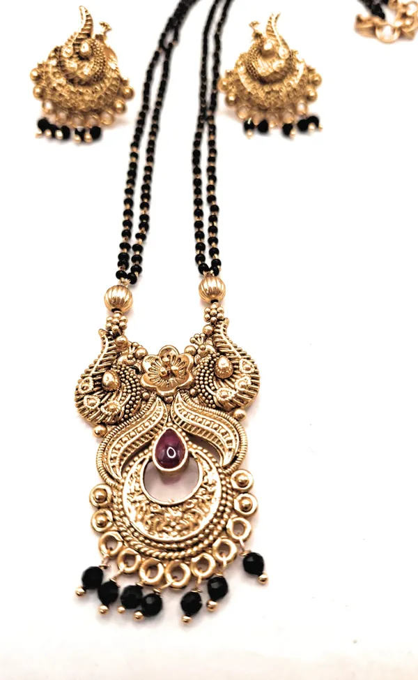 Gold_Polished_Alloy_And_Gold_Plated_And_Artificial_Stones_And_Black_Beads_Premium_Mangalsutra_For_Women