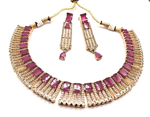 Red_Alloy_And_Gold_Plated_And_Artificial_Stones_Premium_Jewellery_Set_For_Women