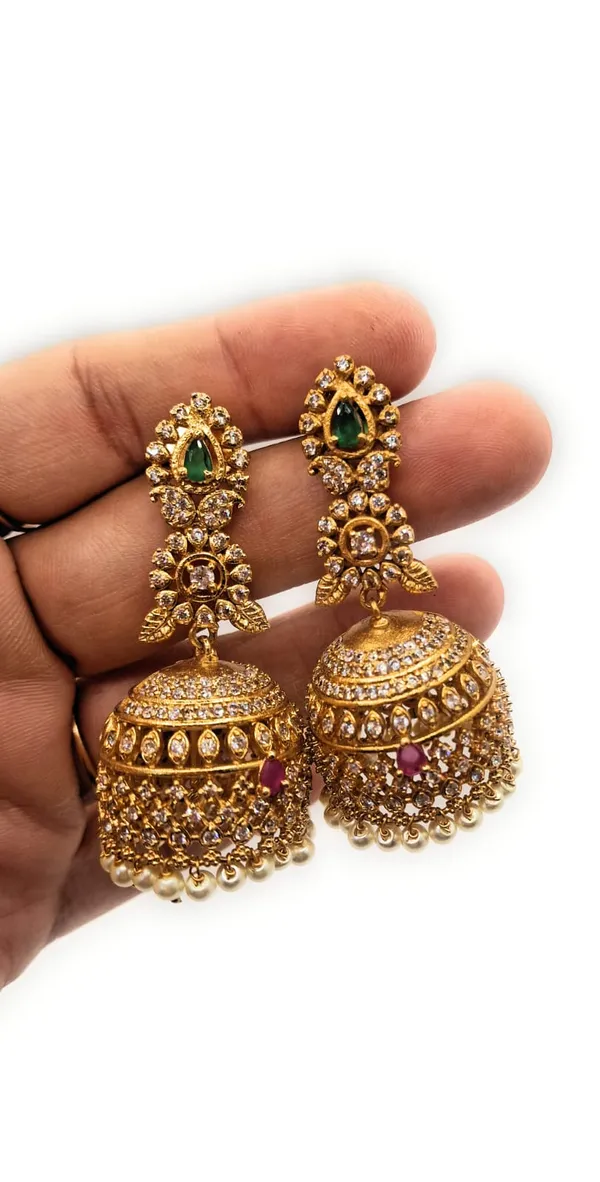 Gold_Polished_Alloy_And_Gold_Plated_Premium_Jhumka_Earrings_For_Women