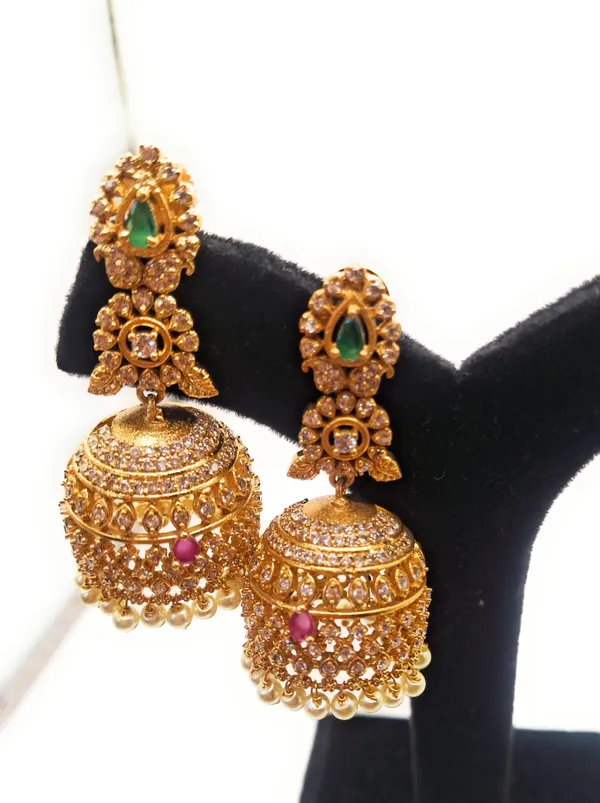 Gold_Polished_Alloy_And_Gold_Plated_Premium_Jhumka_Earrings_For_Women