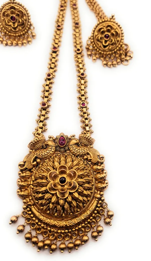 Gold_Polished_Alloy_And_Gold_Plated_And_American_Diamond_And_Artificial_Stones_And_Pearl_Premium_Pendant_Set_For_Women