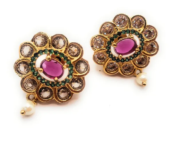 Red_And_Green_And_White_Alloy_And_Gold_Plated_Premium_Stud_Earrings_For_Women