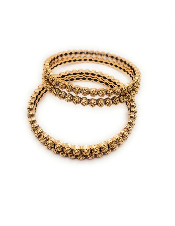 Gold_Polished_Alloy_And_Gold_Plated_Premium_Bangles_For_Women