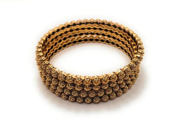 Gold_Polished_Alloy_And_Gold_Plated_Premium_Bangles_For_Women