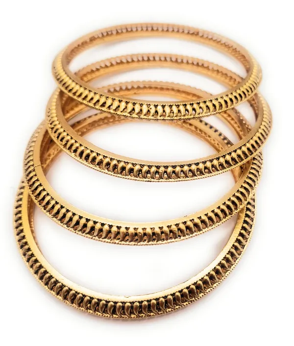 Gold_Polished_Alloy_And_Gold_Plated_Premium_Bangles_For_Women