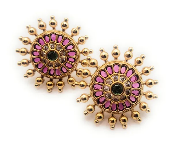 Red_And_Green_And_White_Alloy_And_Gold_Plated_Premium_Stud_Earrings_For_Women