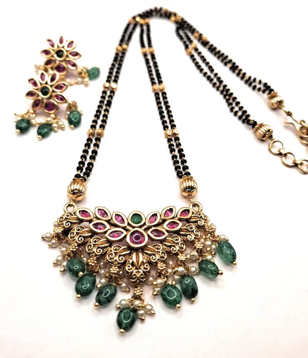 Red_And_Green_Alloy_And_Gold_Plated_And_Artificial_Stones_And_Black_Beads_Premium_Mangalsutra_For_Women