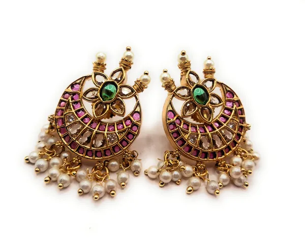 Gold_Polished_Alloy_And_Gold_Plated_Premium_Stud_Earrings_For_Women