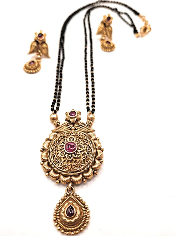 Red_And_Green_Alloy_And_Gold_Plated_And_Black_Beads_Premium_Mangalsutra_Set_For_Women