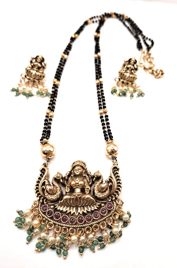 Gold_Polished_Alloy_And_Gold_Plated_And_Artificial_Stones_And_Black_Beads_Premium_Mangalsutra_For_Women