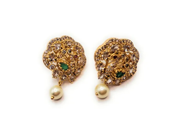 Gold_Alloy_And_Gold_Plated_Premium_Stud_Earrings_For_Women