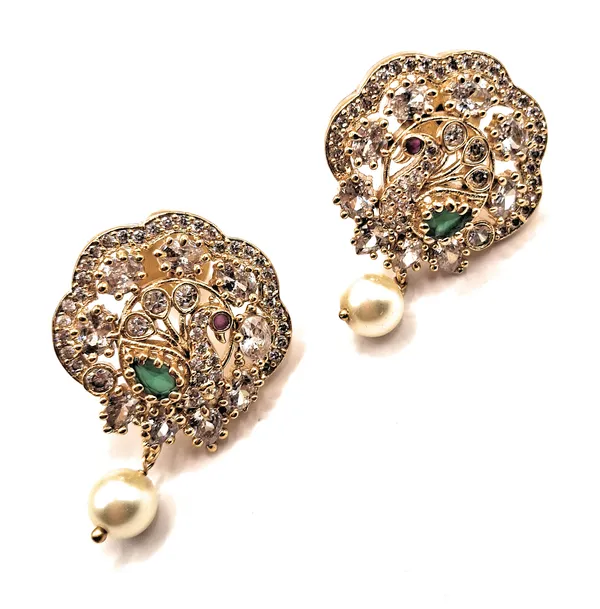Gold_Alloy_And_Gold_Plated_Premium_Stud_Earrings_For_Women