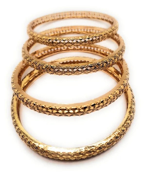 Gold_Polished_Alloy_And_Gold_Plated_Premium_Bangles_For_Women