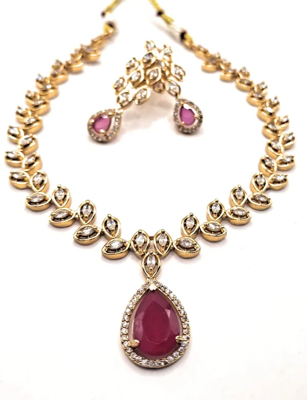 Red_Alloy_And_Gold_Plated_Premium_Pendant_Set_For_Women
