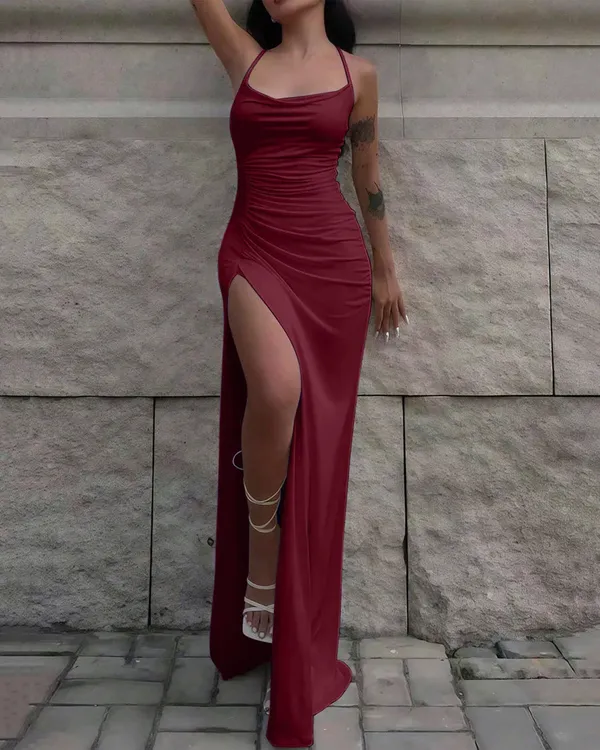 Maroon_Polyester_Blend_Premium_Gown_For_Women