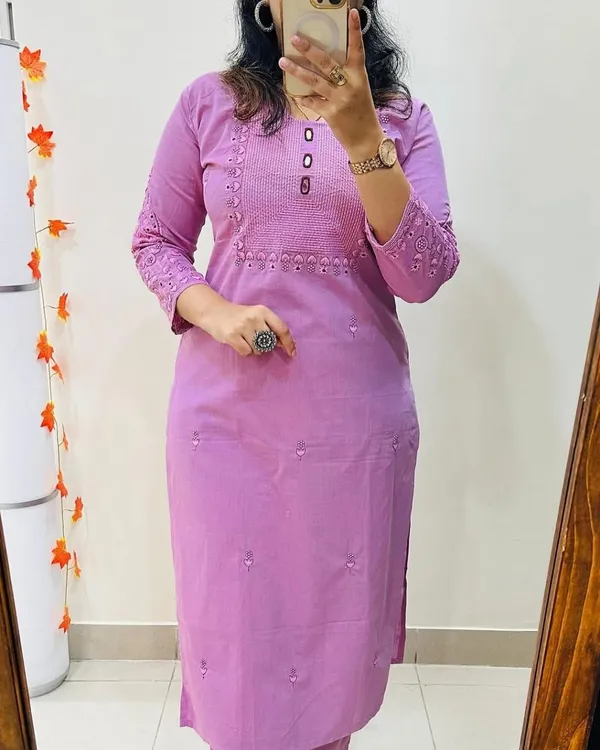 Lavender_Cotton_Blend_Premium_Kurta_Set_For_Women