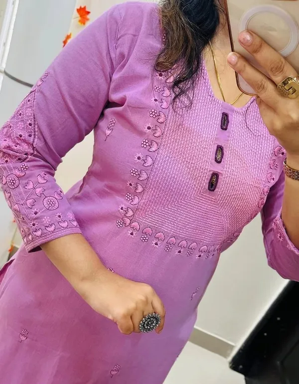Lavender_Cotton_Blend_Premium_Kurta_Set_For_Women