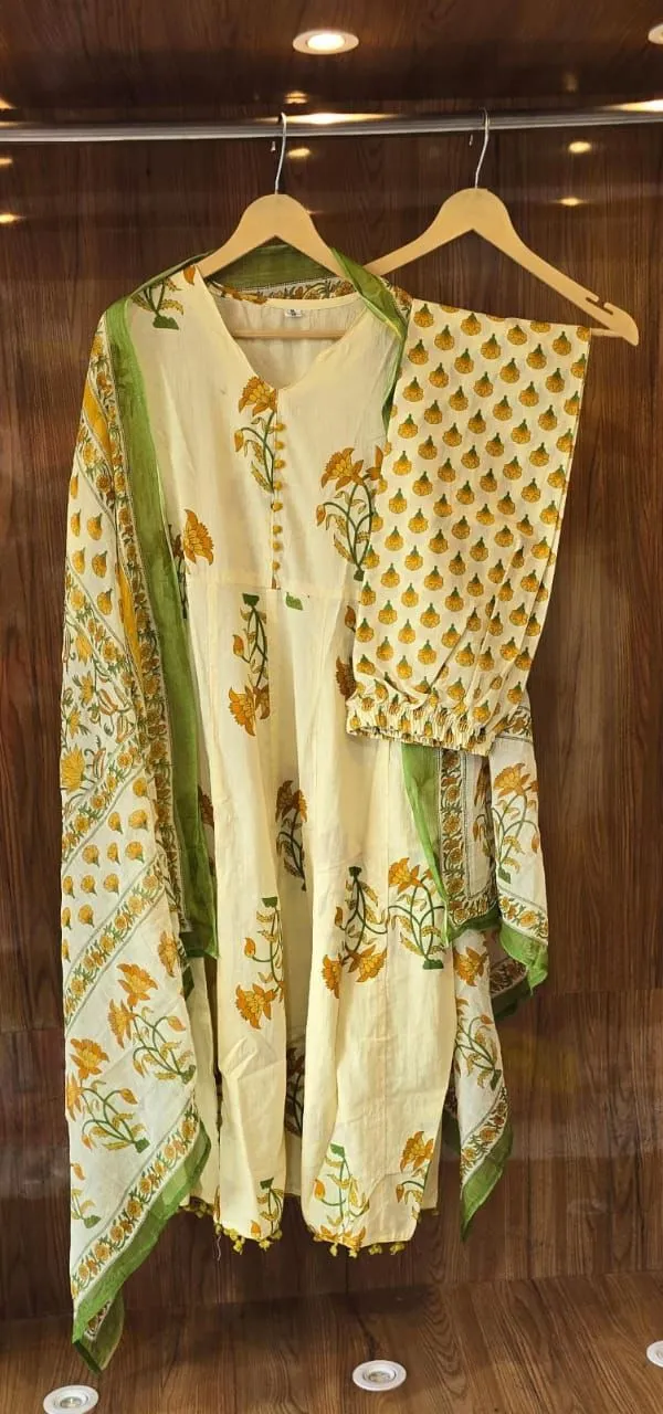Multicolor_Cotton_Blend_Premium_Anarkali_Set_For_Women