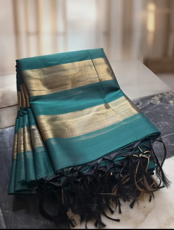 Green_Silk_Plain_Lining_Design_Unstitched_Suit_For_Women